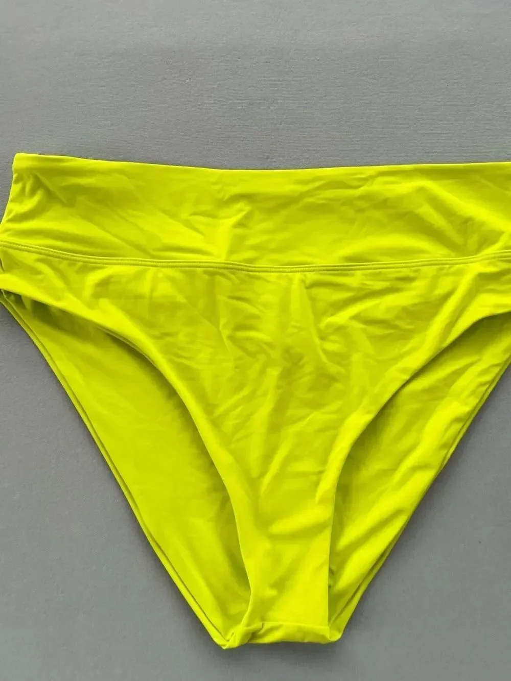 🎉5 for $45🎉 Gianni Binni green Swim bikini bottom size L